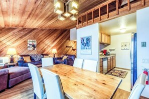 Interior - Mountain retreat with golf on-site (Sun Valley)