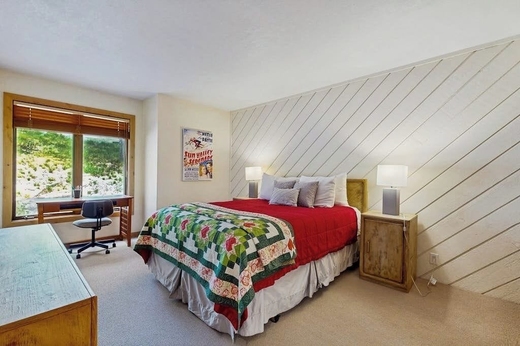 Desk, iron/ironing board, free WiFi, bed sheets