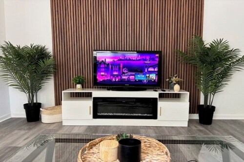 Cozy ATL Stay Fast Wi-Fi + Close to Everything