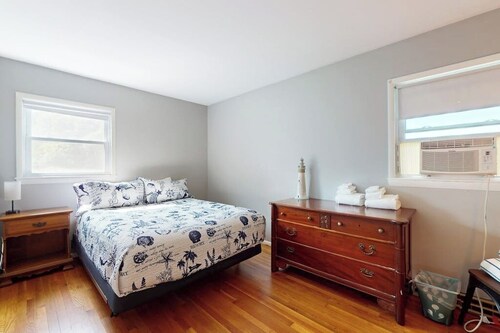 Peaceful centrally located home:  w/ yard & walking distance to town