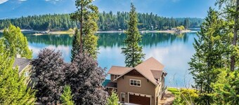Waterfront home on Echo Lake with dock, amazing view, deck & washer/dryer