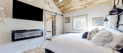 1 bedroom, travel crib, free WiFi, bed sheets