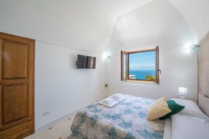 2 bedrooms, iron/ironing board, free WiFi, bed sheets - The White Primrose • Amalfi Coast (Campania)