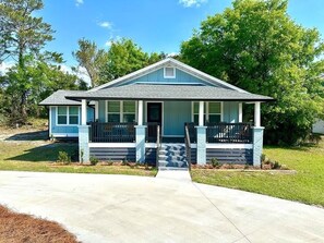 Exterior - Renovated Gulf Coast Home - Walk to Marina, Dining, & Downtown Carrabelle (Carrabelle)