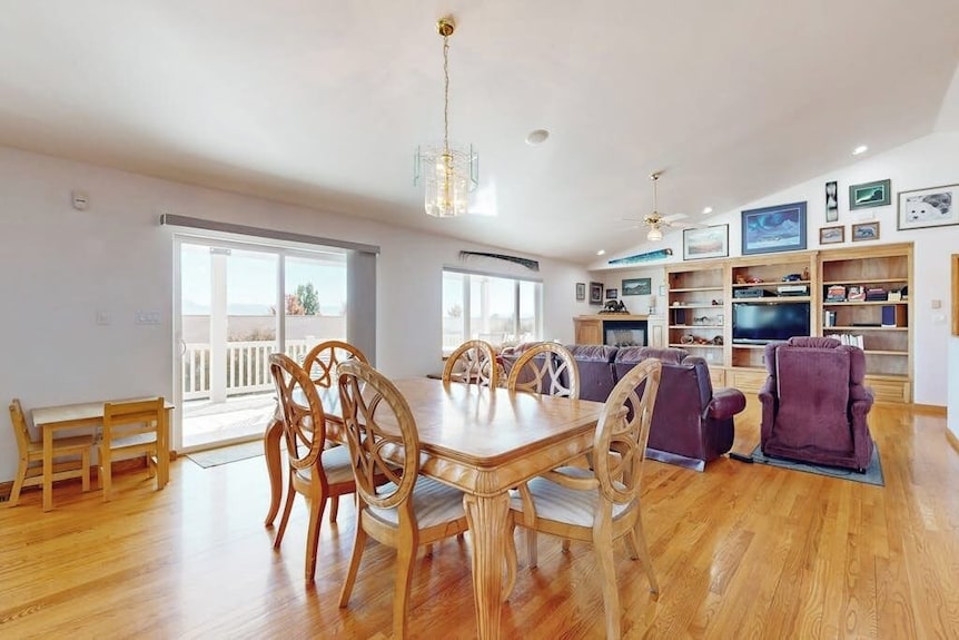 Spacious Home With Pool Table, Wifi, Patio - Close Proximity To Flathead Lake - Kalispell, MT