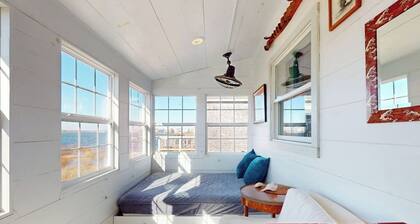 Plum Island Getaway: fishing, swimming, beachcombing or relaxing on the deck