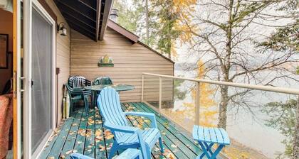 Lakeside condo with pool, hot tub, sauna & beach access