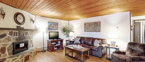 TV, DVD player