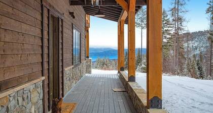 Newly built mountain home with water views, balcony, two kitchens, & W/D