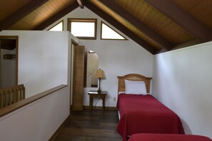 3 slaapkamers, een bureau, een strijkplank/strijkijzer, gratis wifi