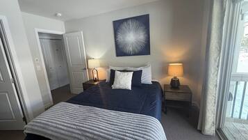 4 chambres, fer et planche à repasser, accès au Wi-Fi (inclus)