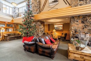 Interior - Ski-in/out condo with mountain views, pool, hot tub, sauna, gym & fireplace (Big Sky)
