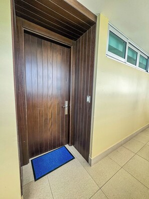 Interior - Stunning Beachfront Condo in P.H. Bahia (Nueva Gorgona)