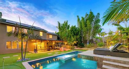**NEW**Backyard Dream - 5BR l Pool l Spa