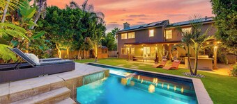 **NEW**Backyard Dream - 5BR l Pool l Spa
