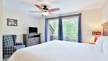 Iron/ironing board, WiFi (free), bed sheets
