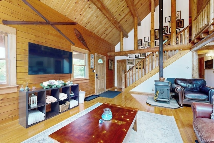 Private 2br Waterfront Home, Hot Tub, Pool Table, Sandy Beach, Bbq, W/d, Wifi - Westbrook, ME
