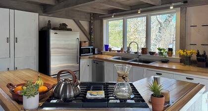 Spacious, light filled 3-bedroom post & beam in West Tisbury steps to bike path