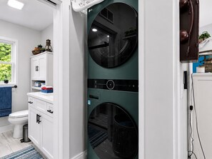 Shower, hair dryer, towels, soap - 7 minutes away from downtown Conway. Single residence in countryside (Conway)