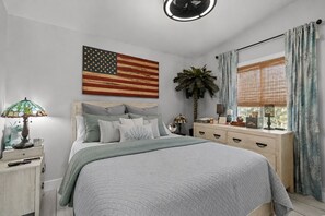 2 chambres, fer et planche à repasser, draps fournis