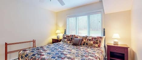 Iron/ironing board, travel cot, free WiFi, bed sheets