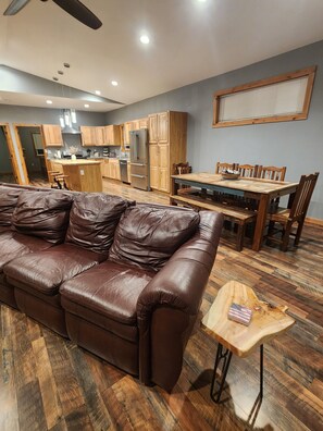 Living area - American Dream is a Cozy 2-bedroom bungalow in charming Loon Lake with AC (Loon Lake)