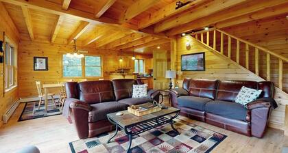 Elegant Mountain Chalet with Hot Tub, Fire Pit, and Easy Access to Mt. Abram