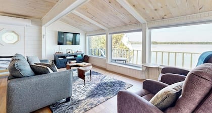 Waterfront cabin with private dock, beach, deck, grill, & firepit - dogs welcome