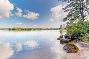 Beach - Naples Lakefront Retreat | Private Beach, Dock & Kayaks | Family + Dog friendly (Naples)