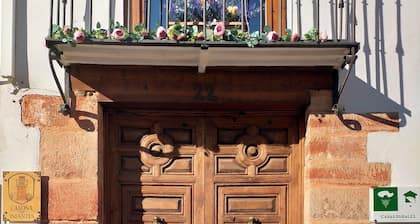 Renovated historic house in the center of Vva.de los Infantes. Groups and couples.
