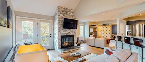 Smart TV, fireplace, table football