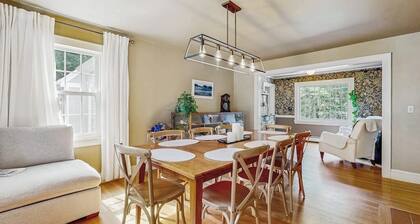 Charming Retreat w/ WiFi, Ping Pong Table & Walking Distance to the Ocean