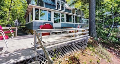 Lakefront dog friendly cottage w/ a dock & beautiful sunset views