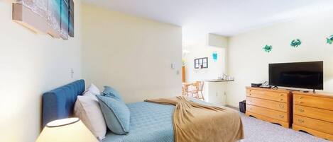 Desk, free WiFi, bed sheets