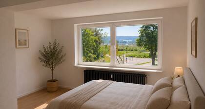 Panorama Suite Mit Bodenseeblick und großer Sonnenterrasse mit 3 schlafzimmern