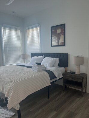 4 slaapkamers, een strijkplank/strijkijzer, wifi, beddengoed
