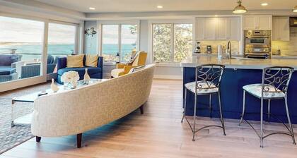 Stunning & luxurious ocean-view home with balcony & W/D