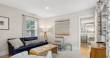 Renovated condo with prime West End location, 2 en suite bathrooms, & HGTV style