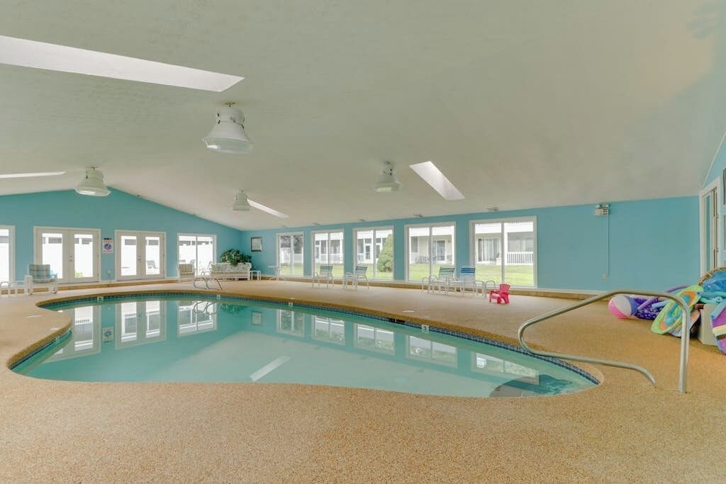 屋内プール、温水プール