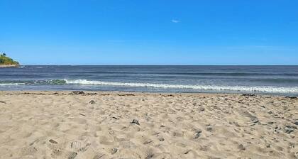 Shorebreeze Inn | Tri-Plex in Kennebunk, Family Fun, Pool, Outdoor games