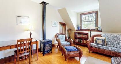 Historic Condo w/ Casco Bay Views, WiFi & 2 Bikes - Walk Everywhere
