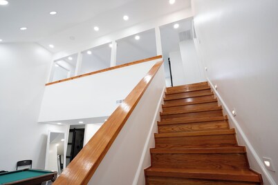 Glam Luxe Modern Stay Near Uptown Charlotte