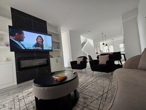 Living area - Diamond Lux | Brand New 3BR + Bonus Room | Sleeps 8+ | 10mins from Stampede park (Calgary)