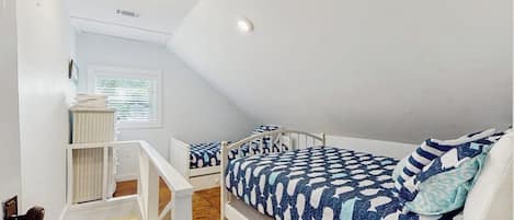 4 Schlafzimmer, Bügeleisen/Bügelbrett, kostenloses WLAN, Bettwäsche