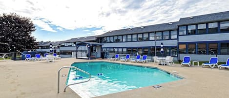 Beheizter Pool