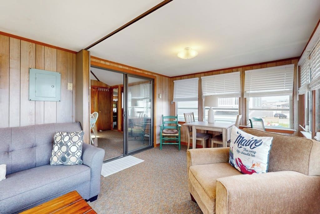 Sun-filled & Serene Coastal Retreat With Deck & Stunning Ocean Views - Near Golf - Ogunquit, ME
