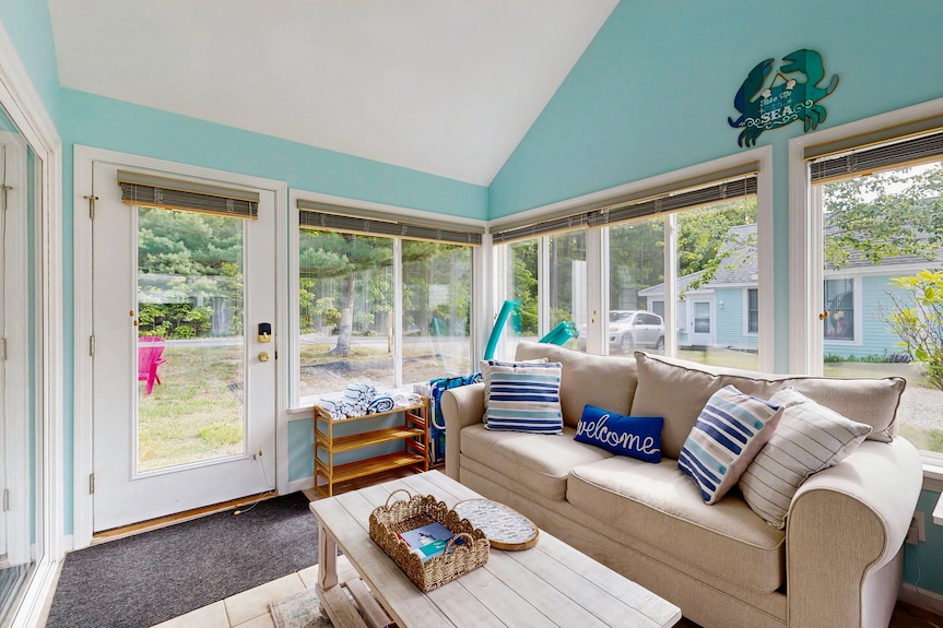 Cozy Cottage With Pools, Pickleball, Game Room, And Trolley To Nearby Beaches - Wells, ME
