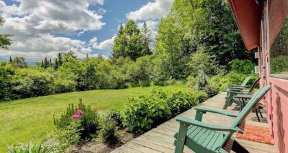 Mountain-view home with wood stove, close to town & slopes - dogs welcome