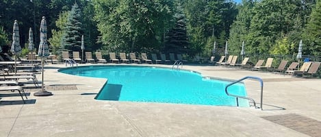 Beheizter Pool