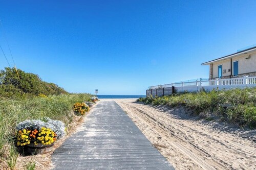 Coastal gem with free WiFi, backyard, & patio - walk to beach